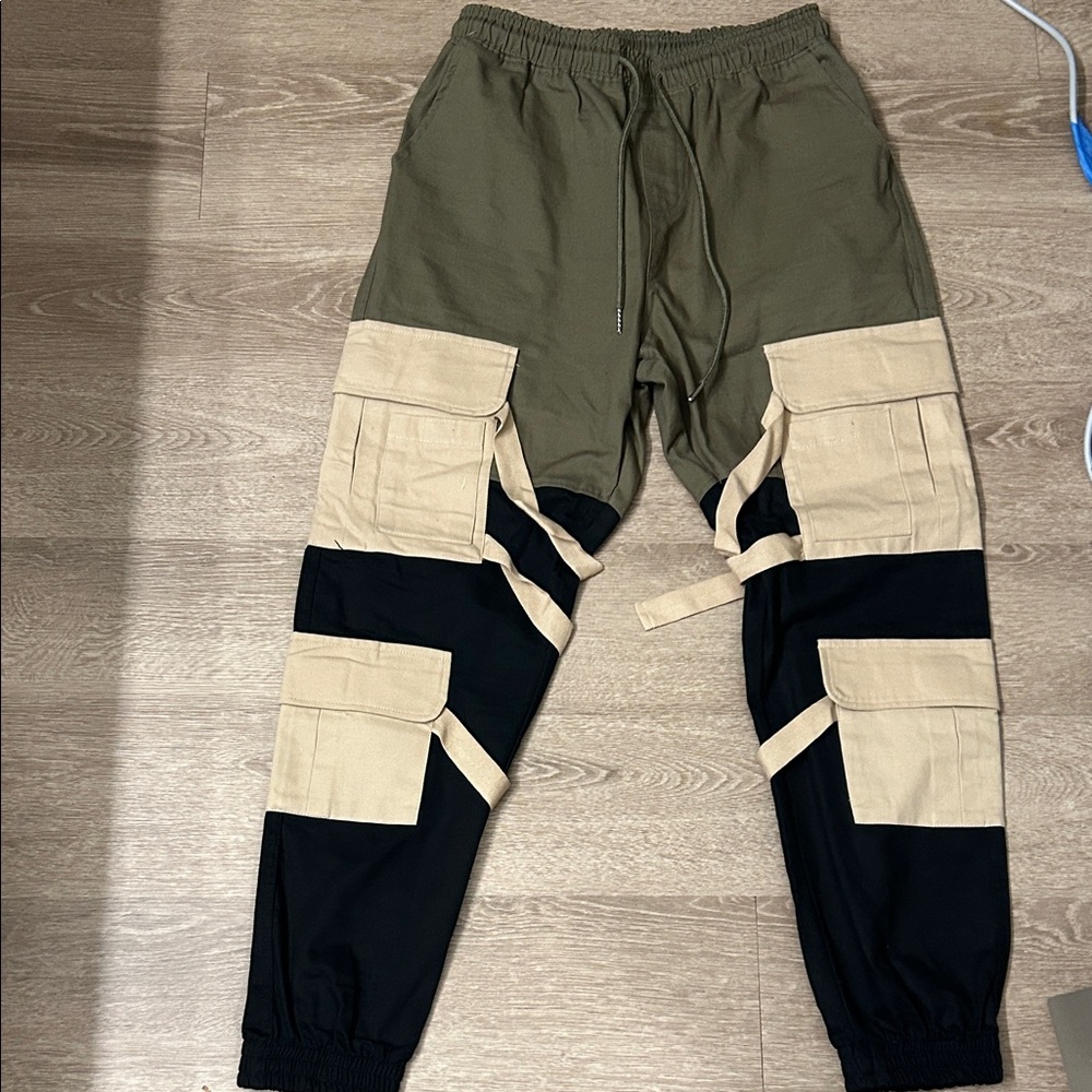 Fashion Nova Olive and Tan Cargo Pants